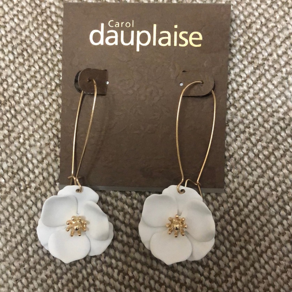 Carol Dauplaise dangled flower earrings- brand new